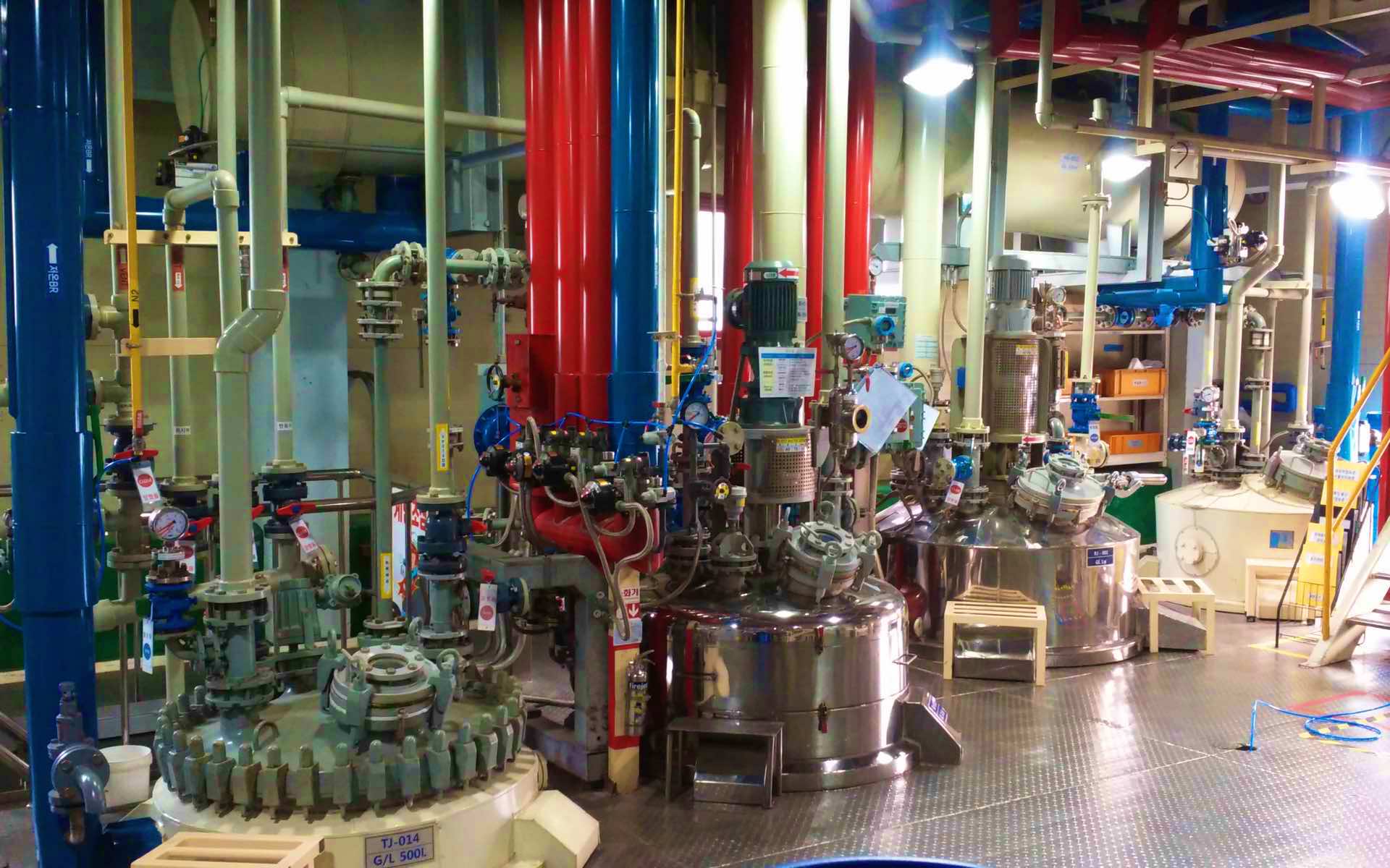 factory_photo_1920_low